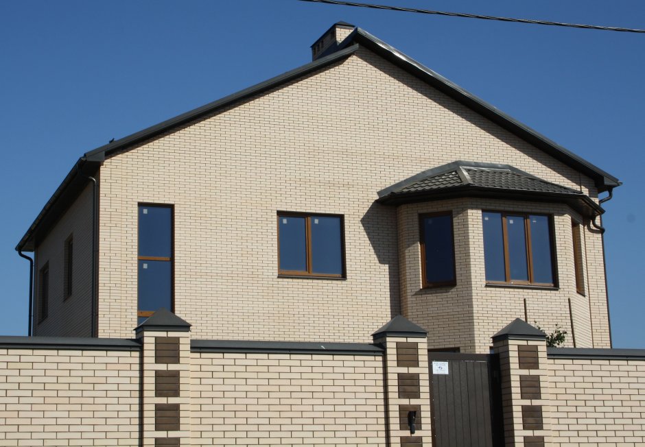 Маркинский кирпич скала