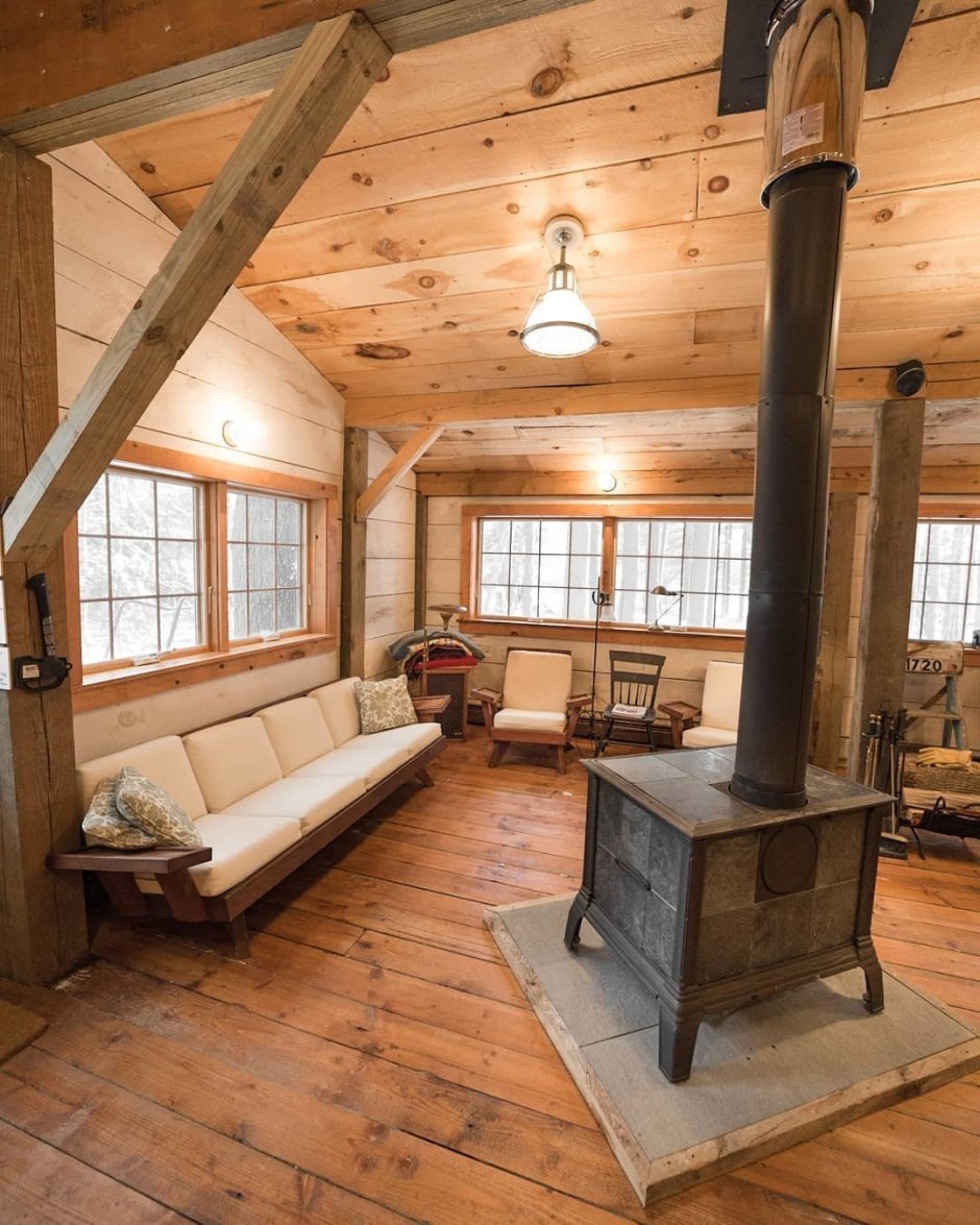 Уютный деревенский домик с печкой