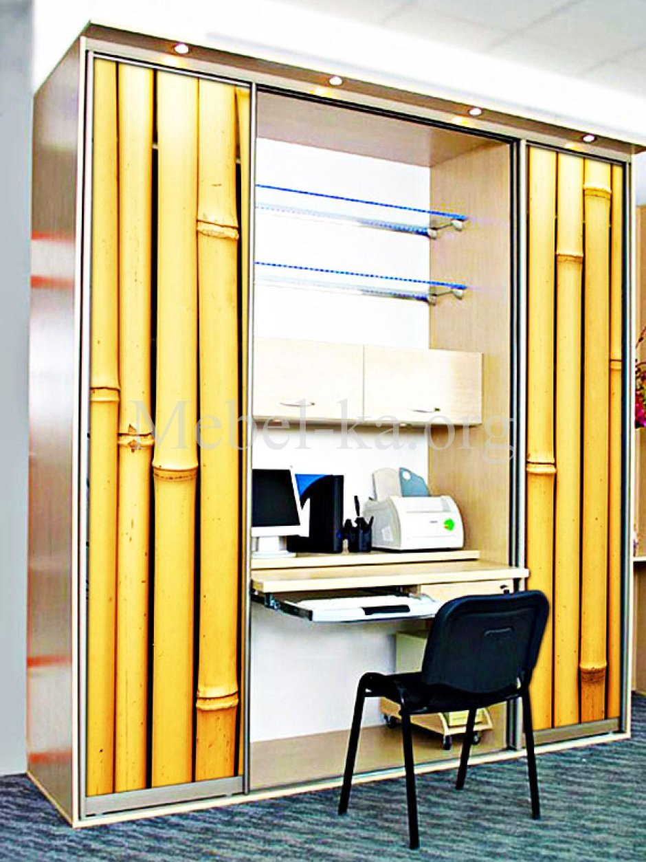 Стол встроенный в шкаф