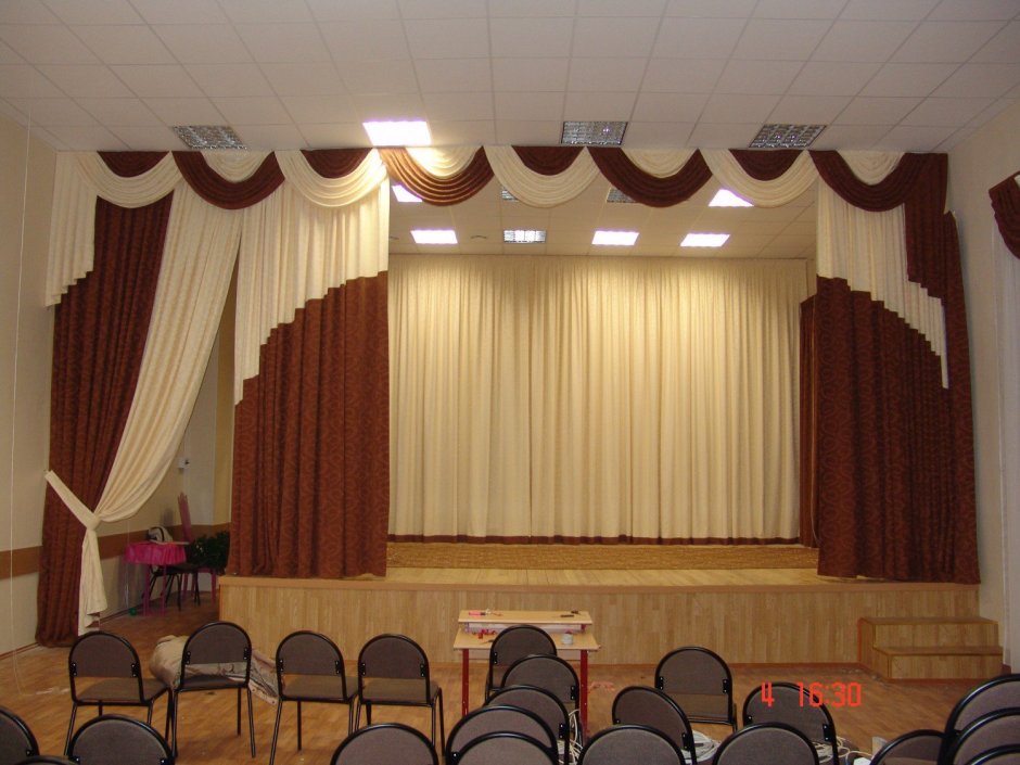Занавески в музыкальный зал в детском саду