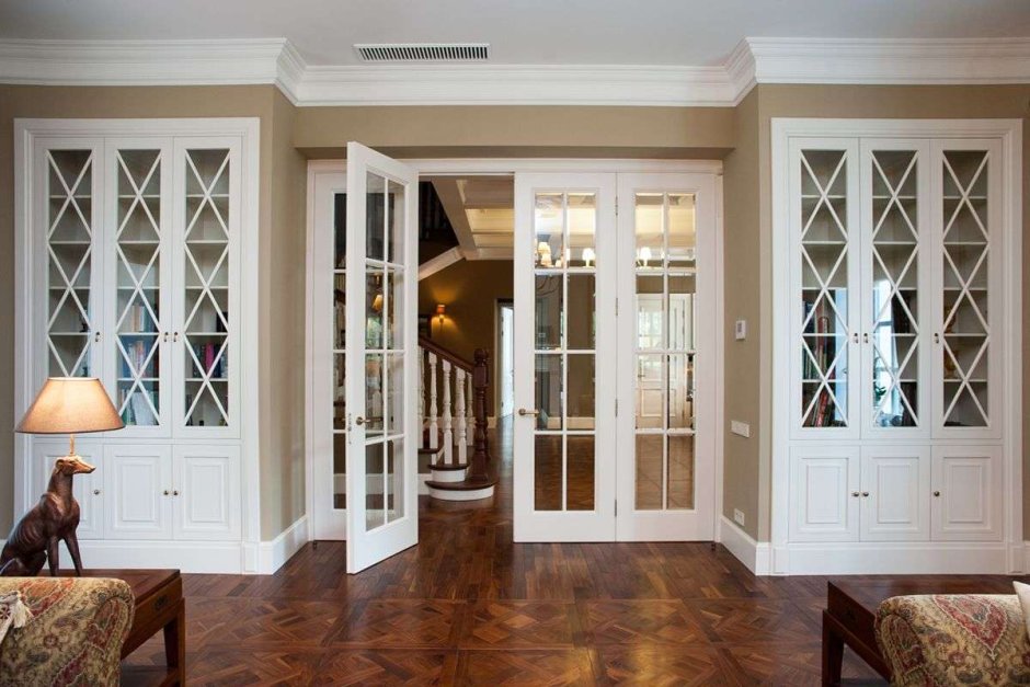 Распашные двери классика