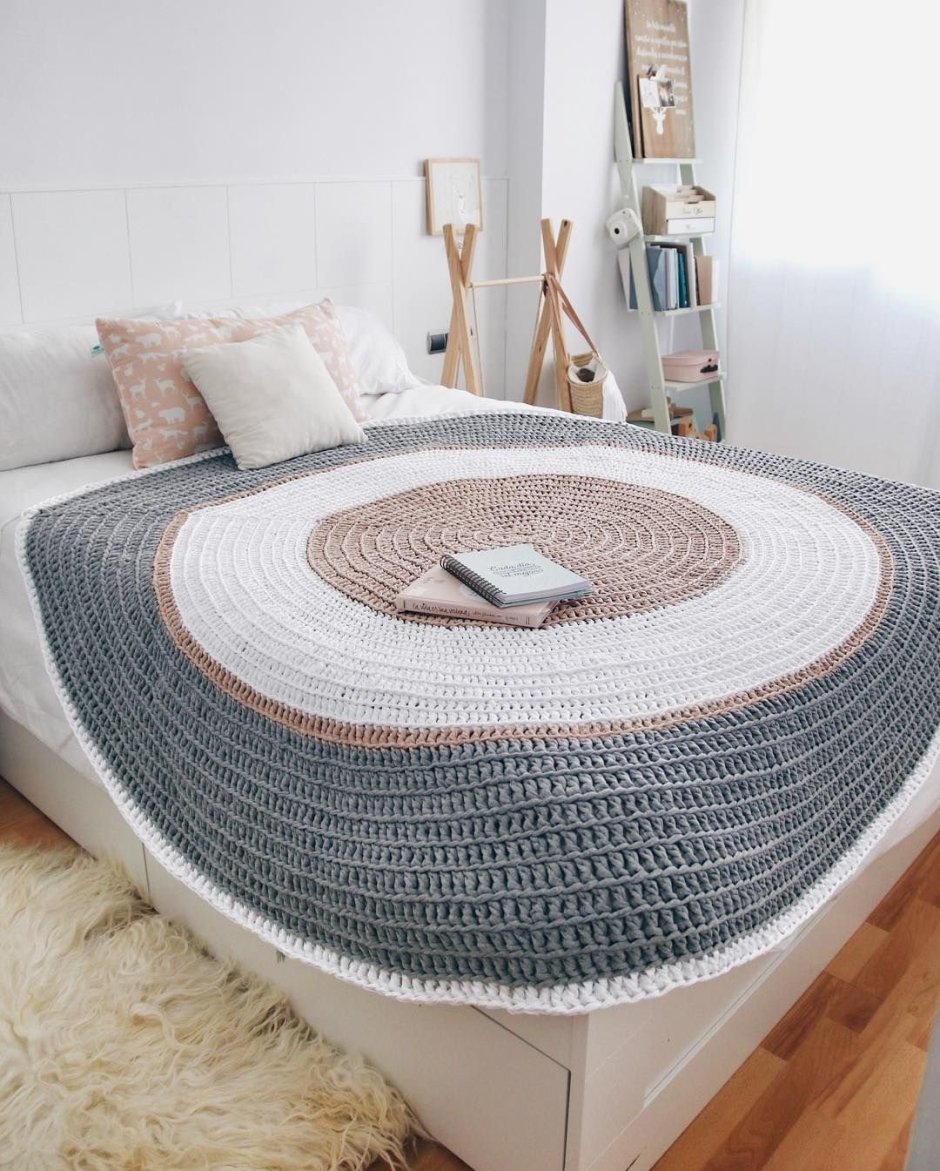 Ковер из трикотажной пряжи