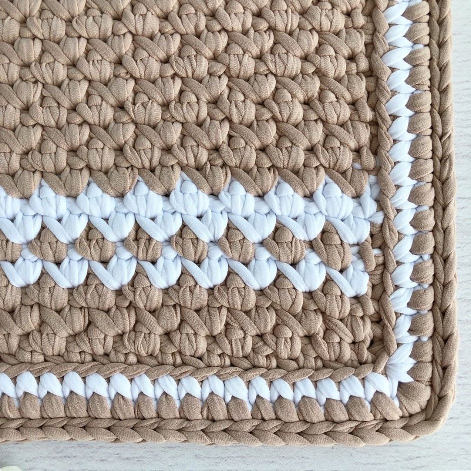 Ковер из трикотажной пряжи прямоугольный