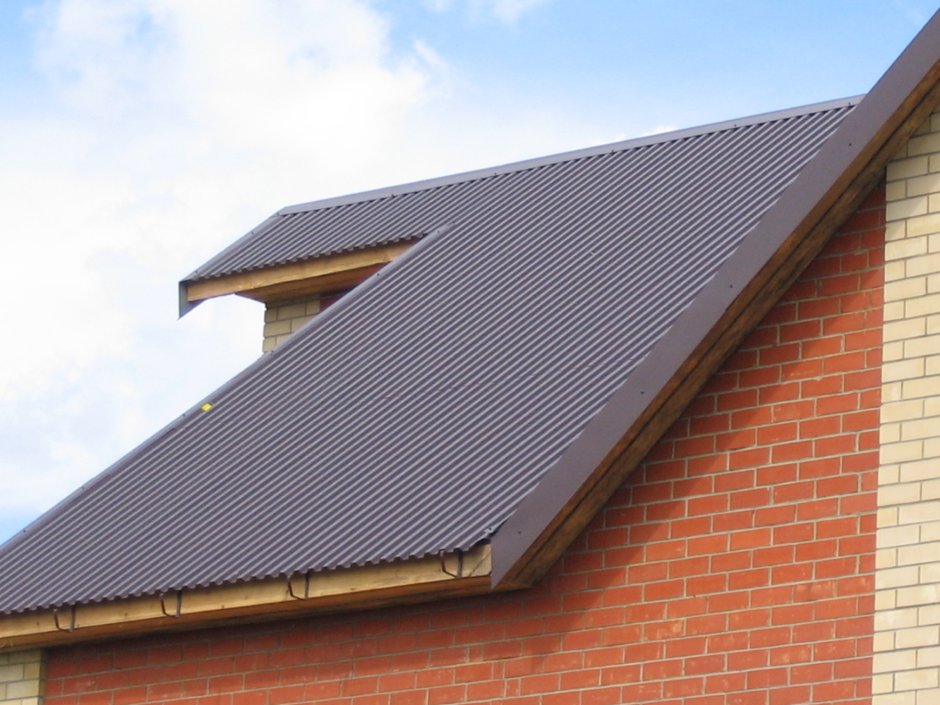 Двускатная кровля профлист с 20 8017