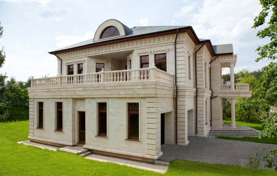 Фасад камнем армянский травертин