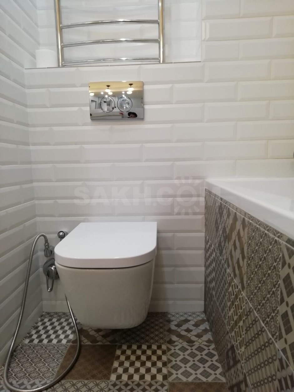 Полотенцесушитель над унитазом