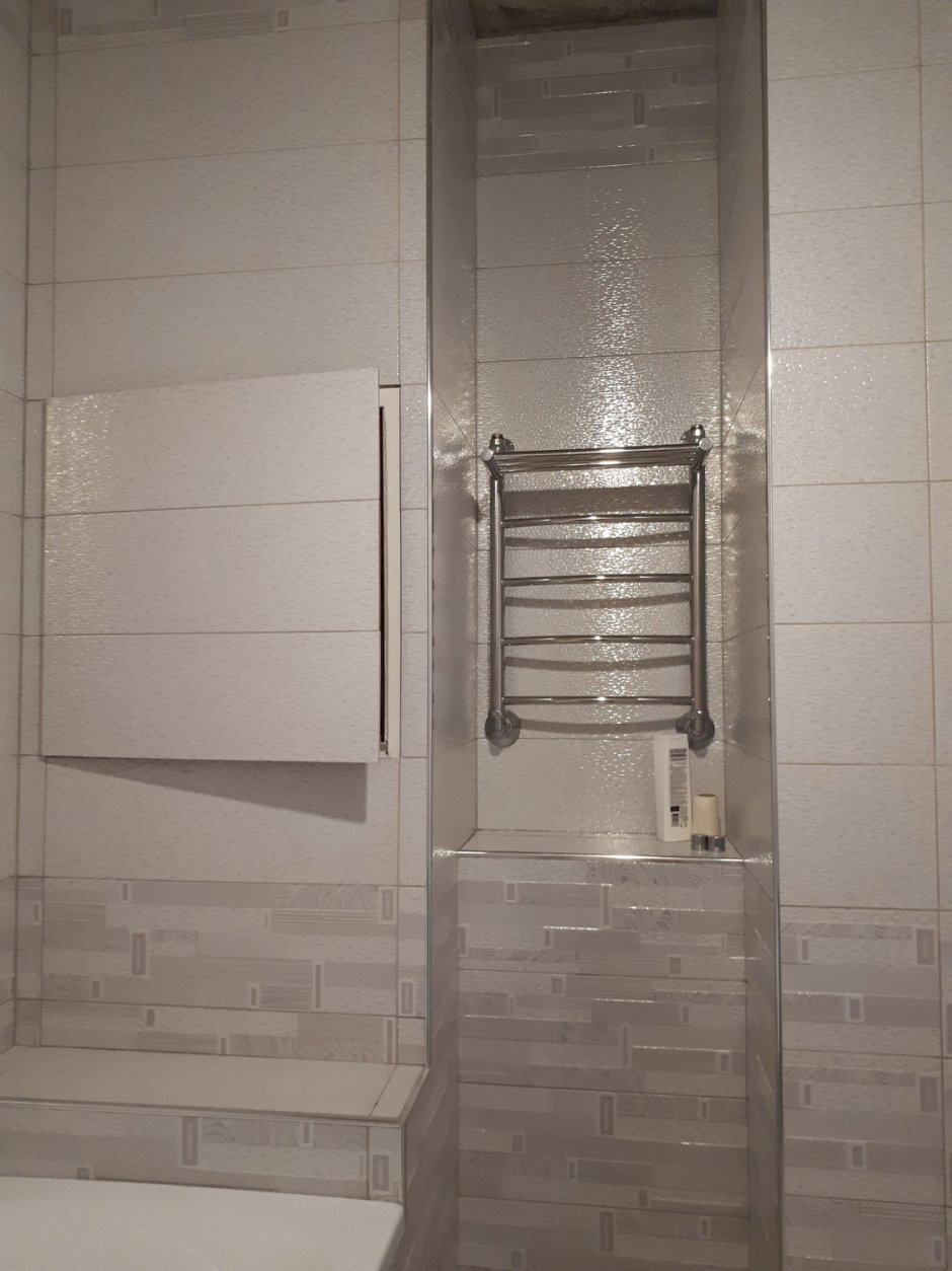 Водяной полотенцесушитель Zehnder Subway subi-130-045 1261x450