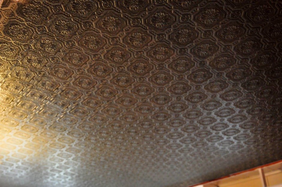 Потолок из парчи