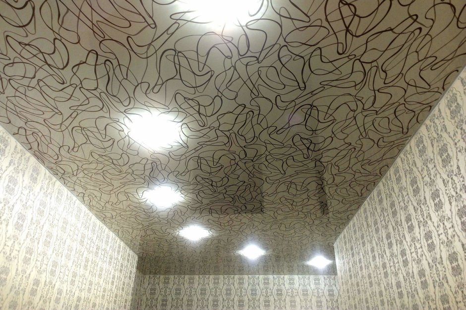 Фактурные натяжные потолки