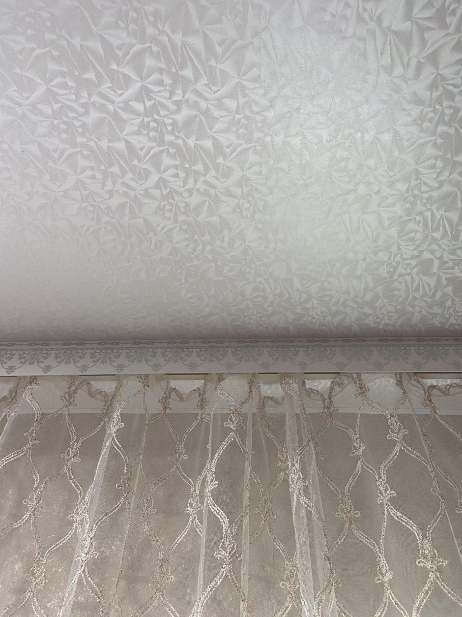 Натяжной потолок парча