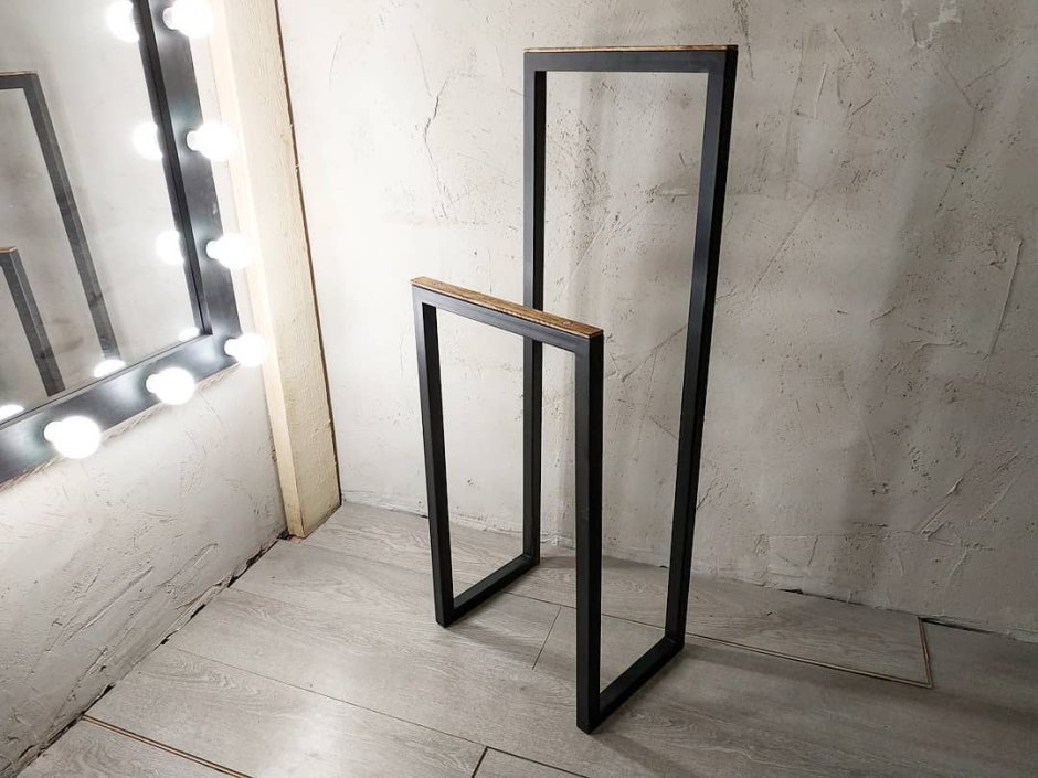 Вешалка напольная в стиле лофт