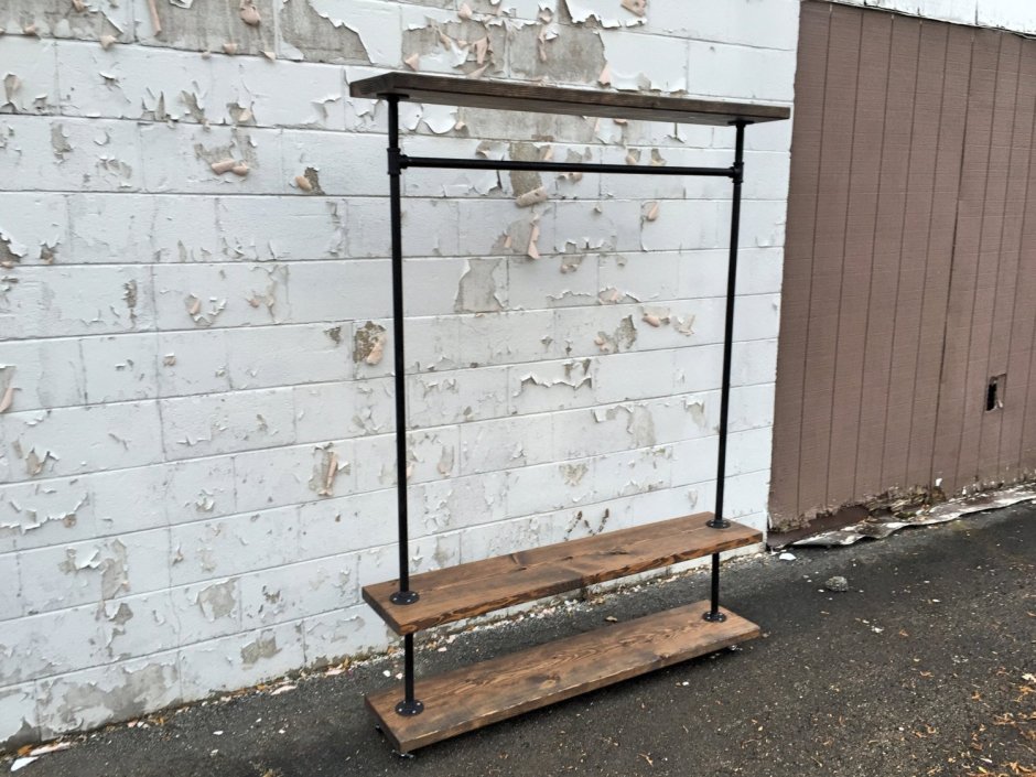 Вешалка-рейл в стиле лофт