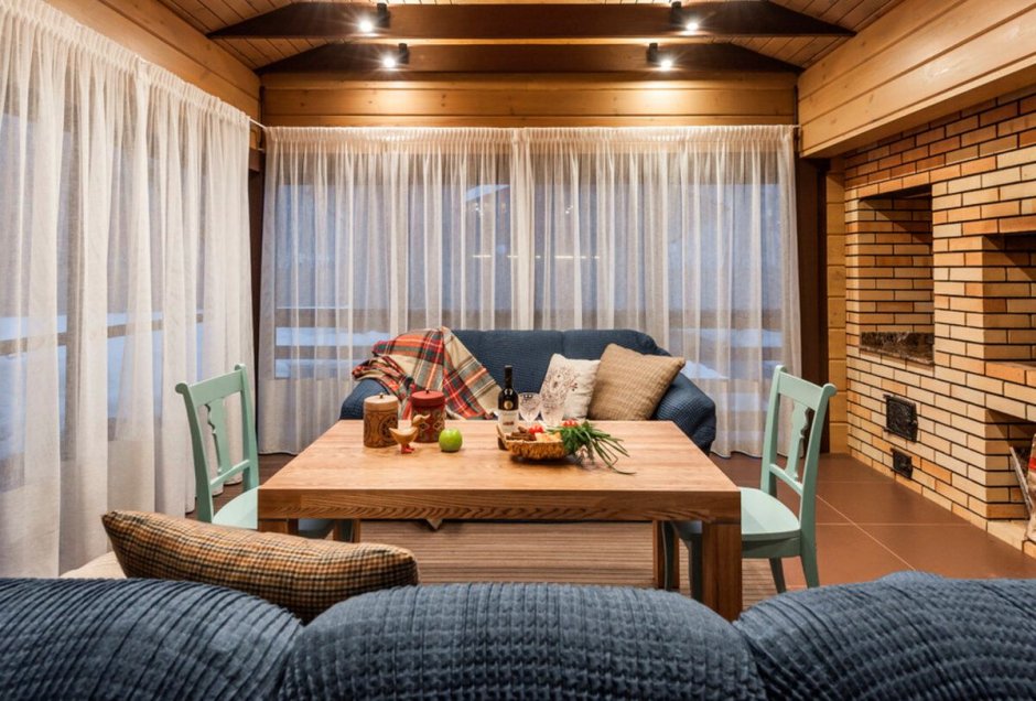 Оцилиндровочный дом в стиле Кантри и Прованс