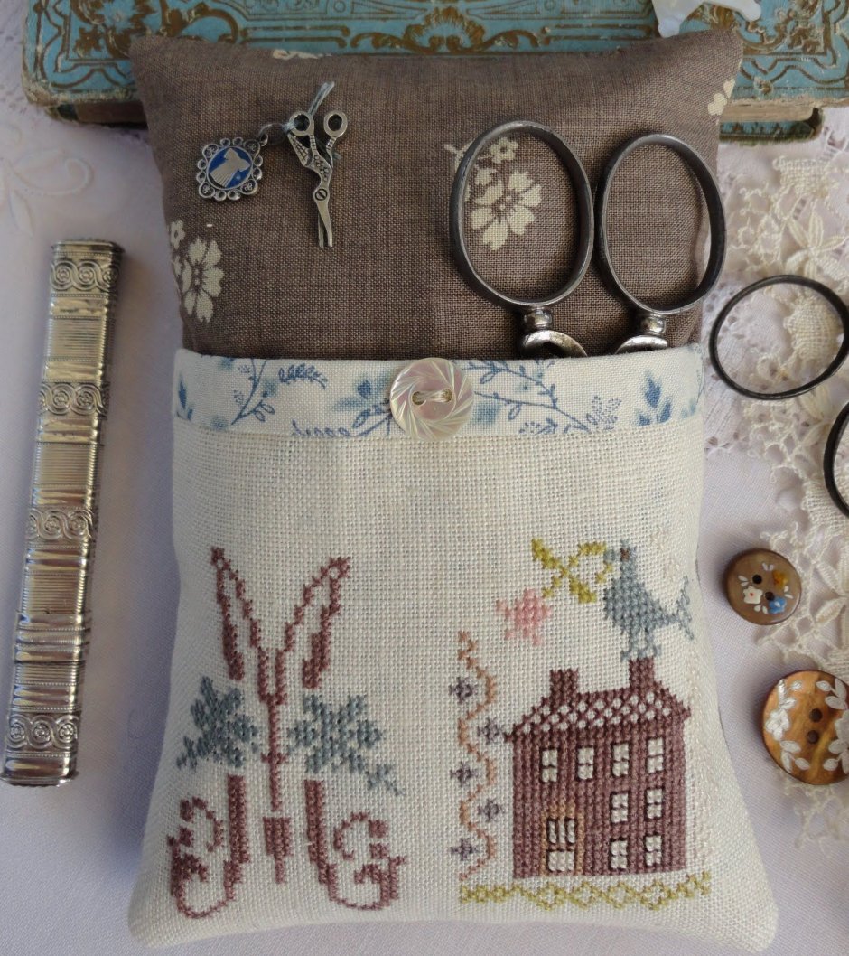 Прикладные вещи с вышивкой