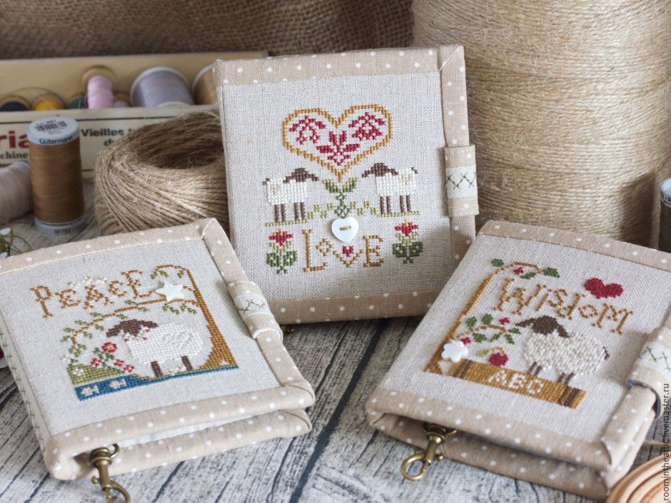 Монохромная вышивка крестом Сова