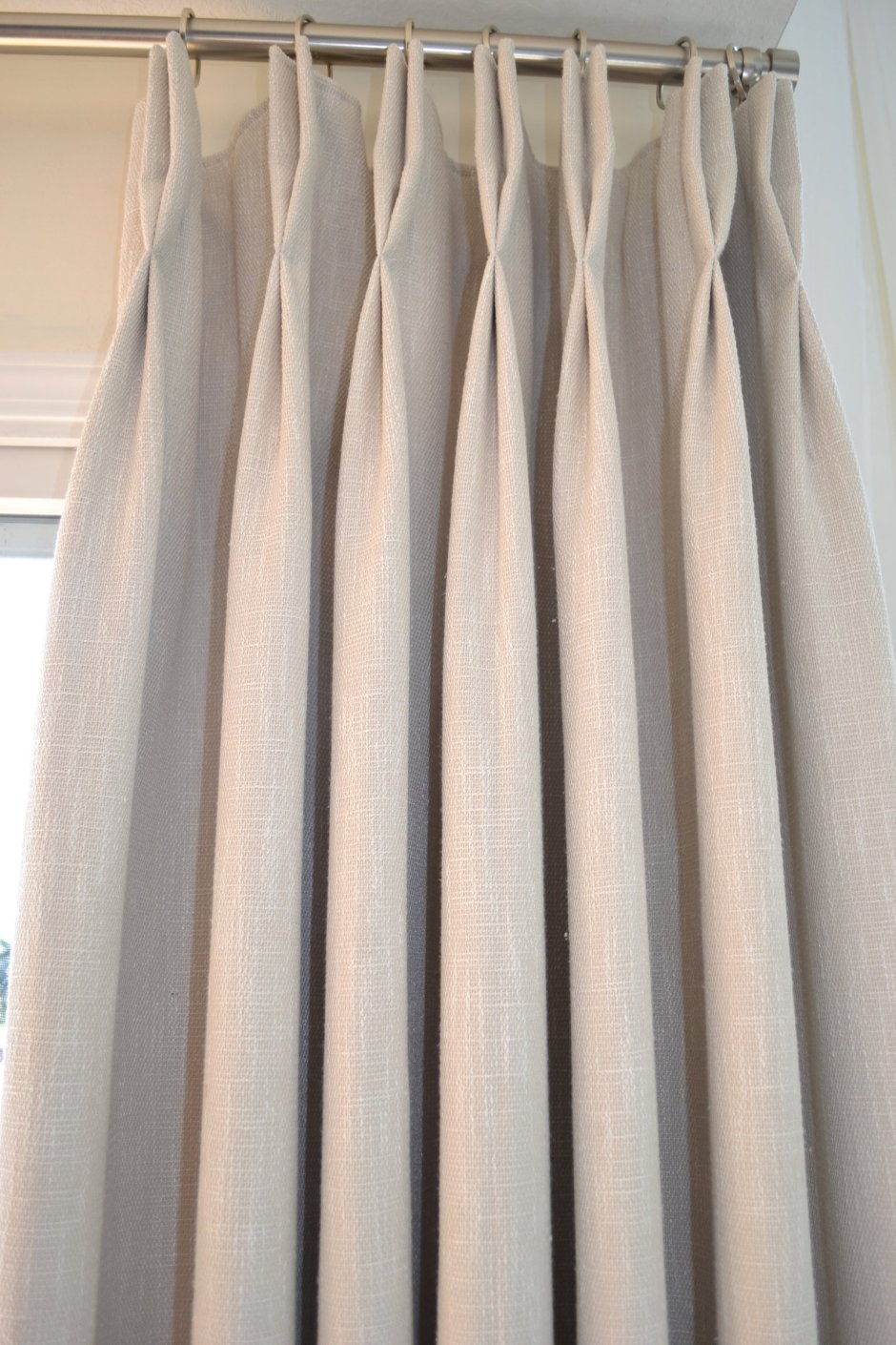 Ламбрекен со встречными складками