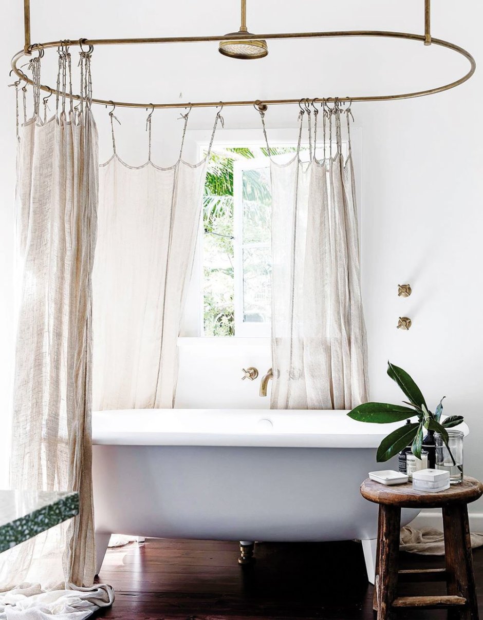 Шторка для отдельностоящей ванны