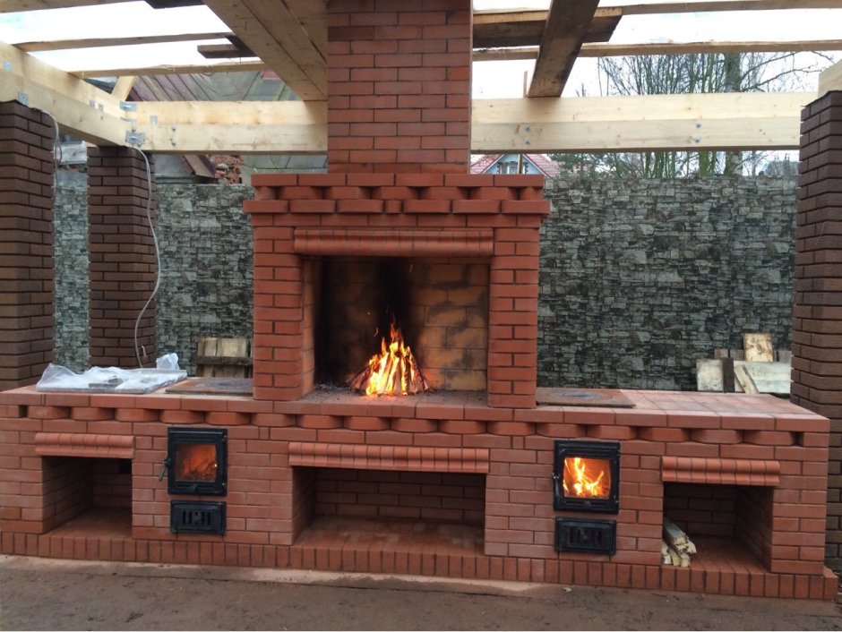 Барбекю комплекс из красного кирпича