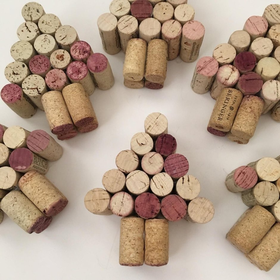 Замок из винных пробок