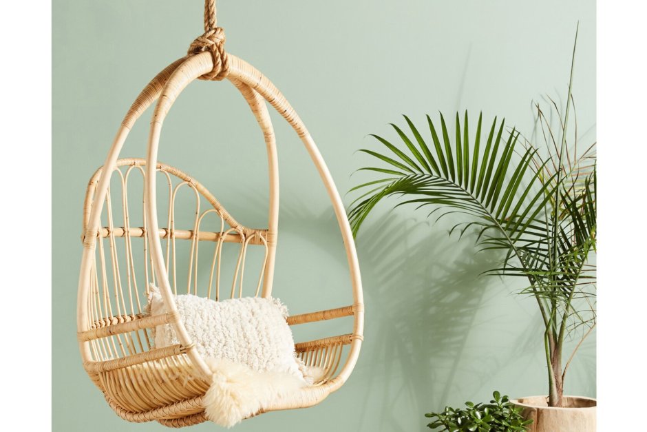 Подвесное кресло из натурального ротанга