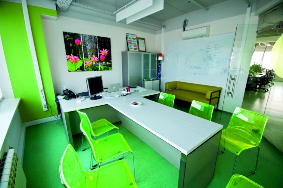 Офис в зеленом стиле