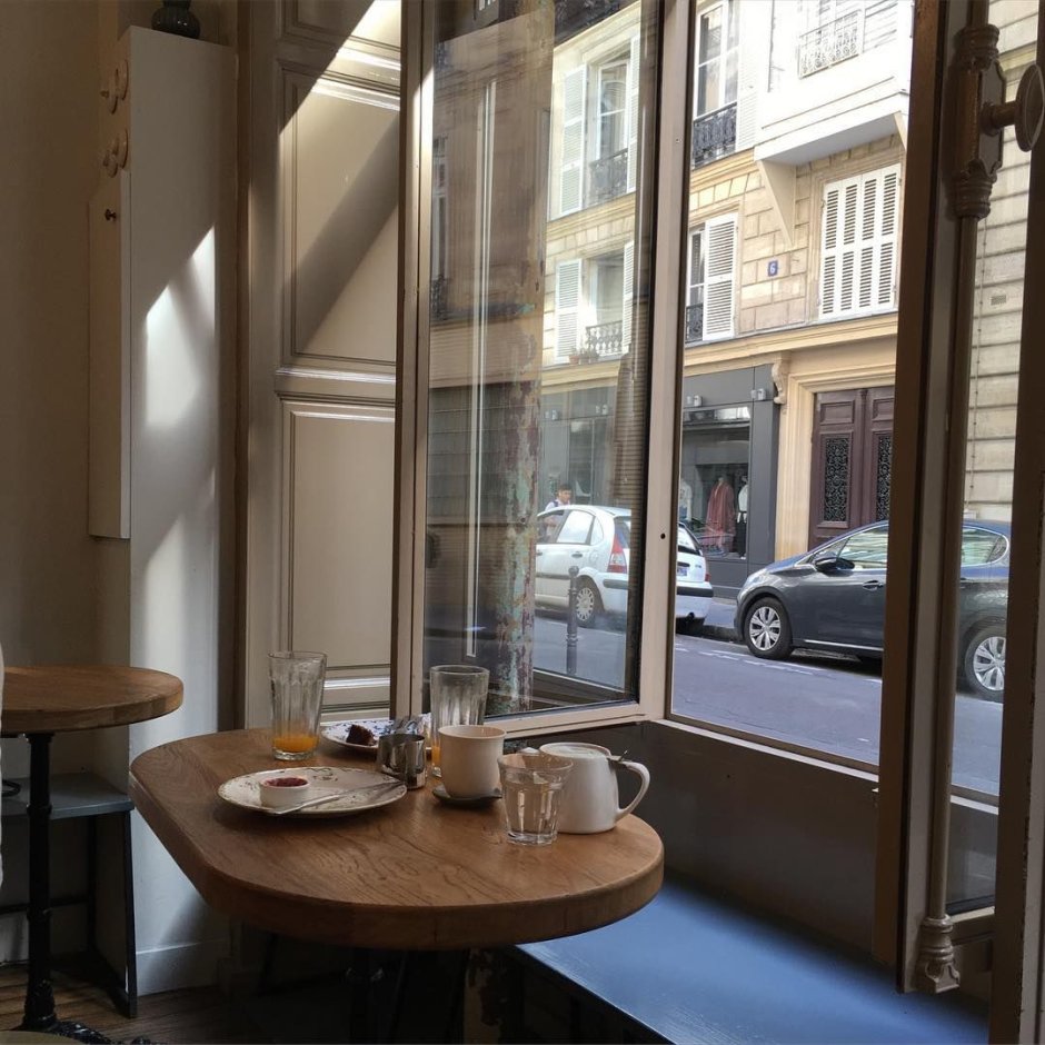 Подсветка для витрины кофейни