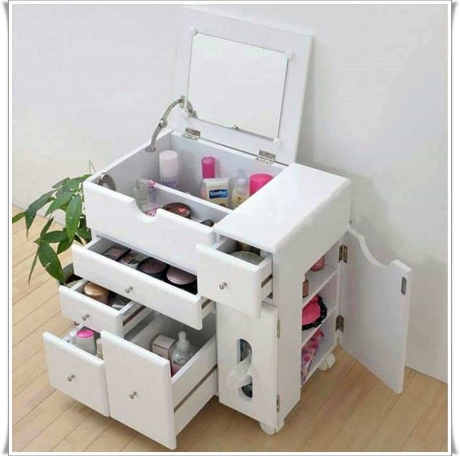 Рабочее место мастера маникюра