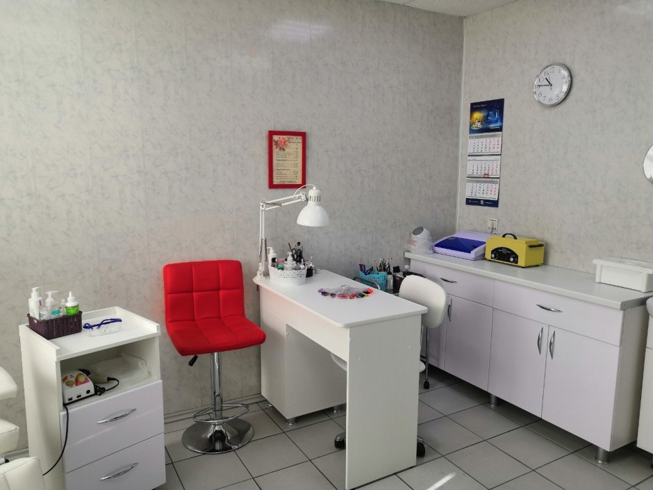 Идея маникюрного кабинета эконом