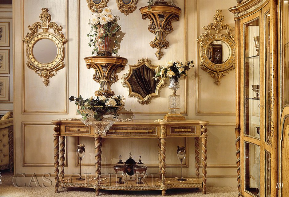 Консоль резная деревянная