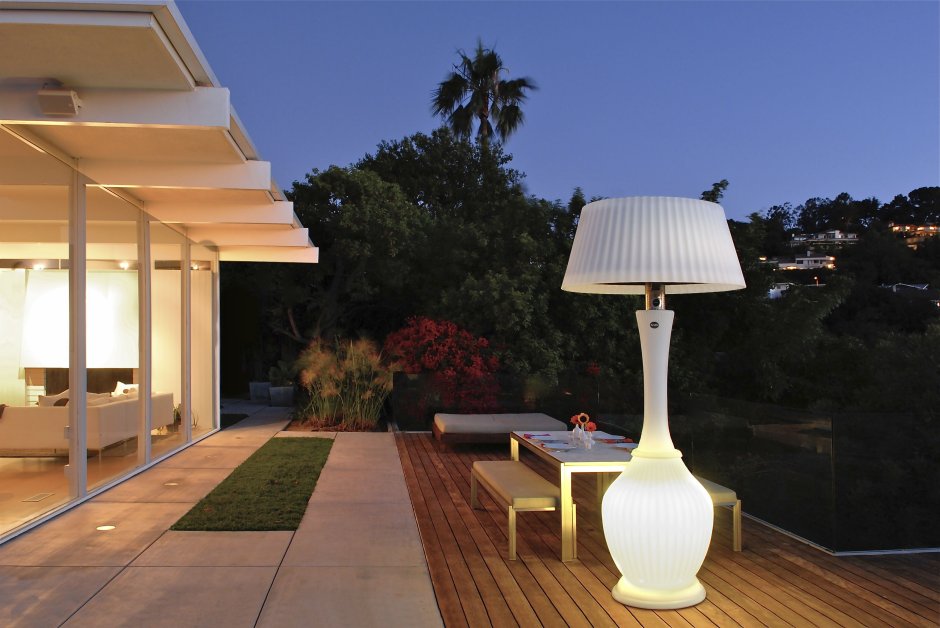 Светильники для террасы напольные