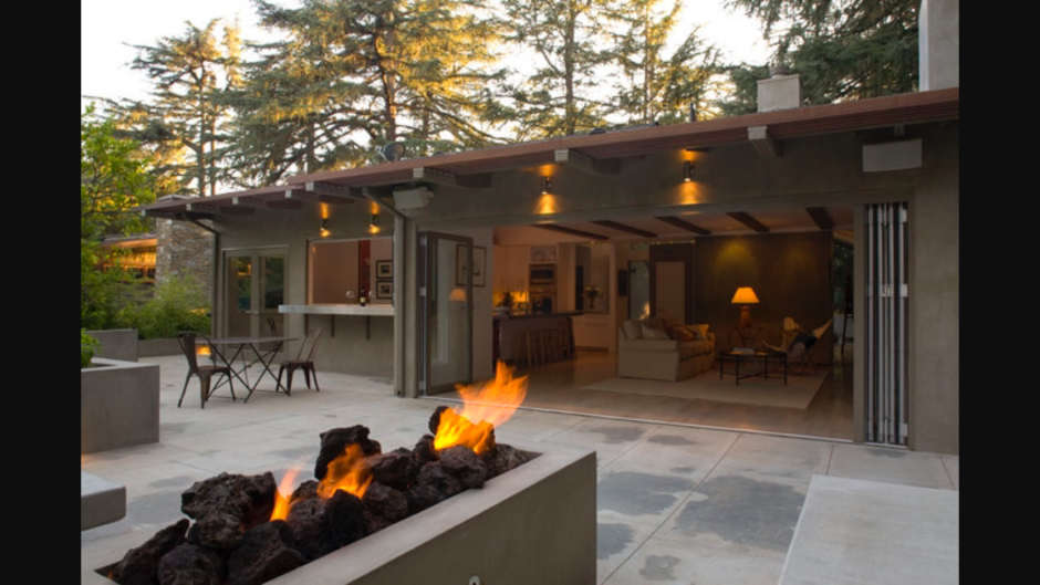 Одноэтажный дом с патио