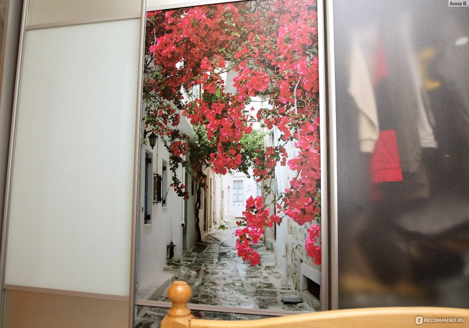 Самоклеющаяся пленка для шкафа купе