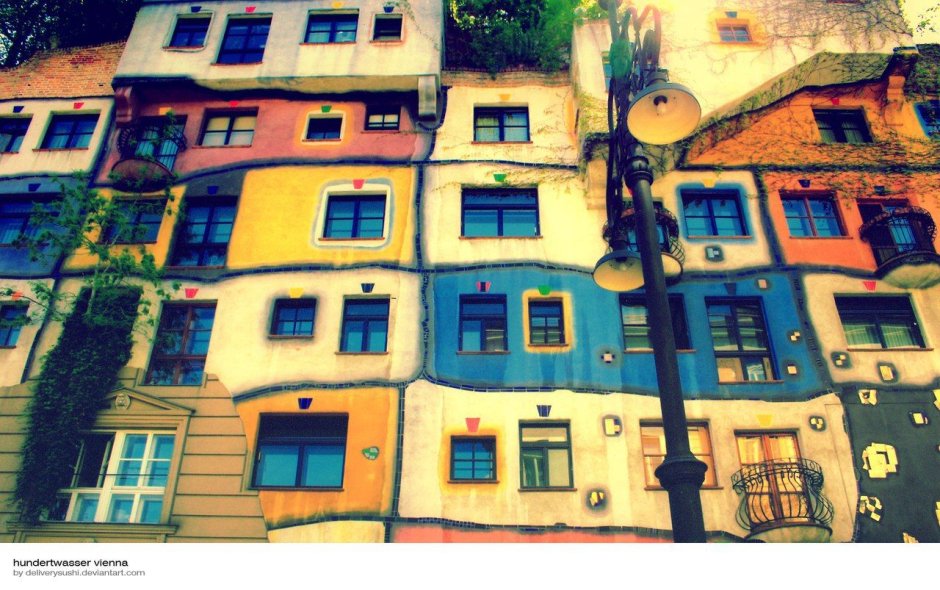 Гауди Хундертвассер