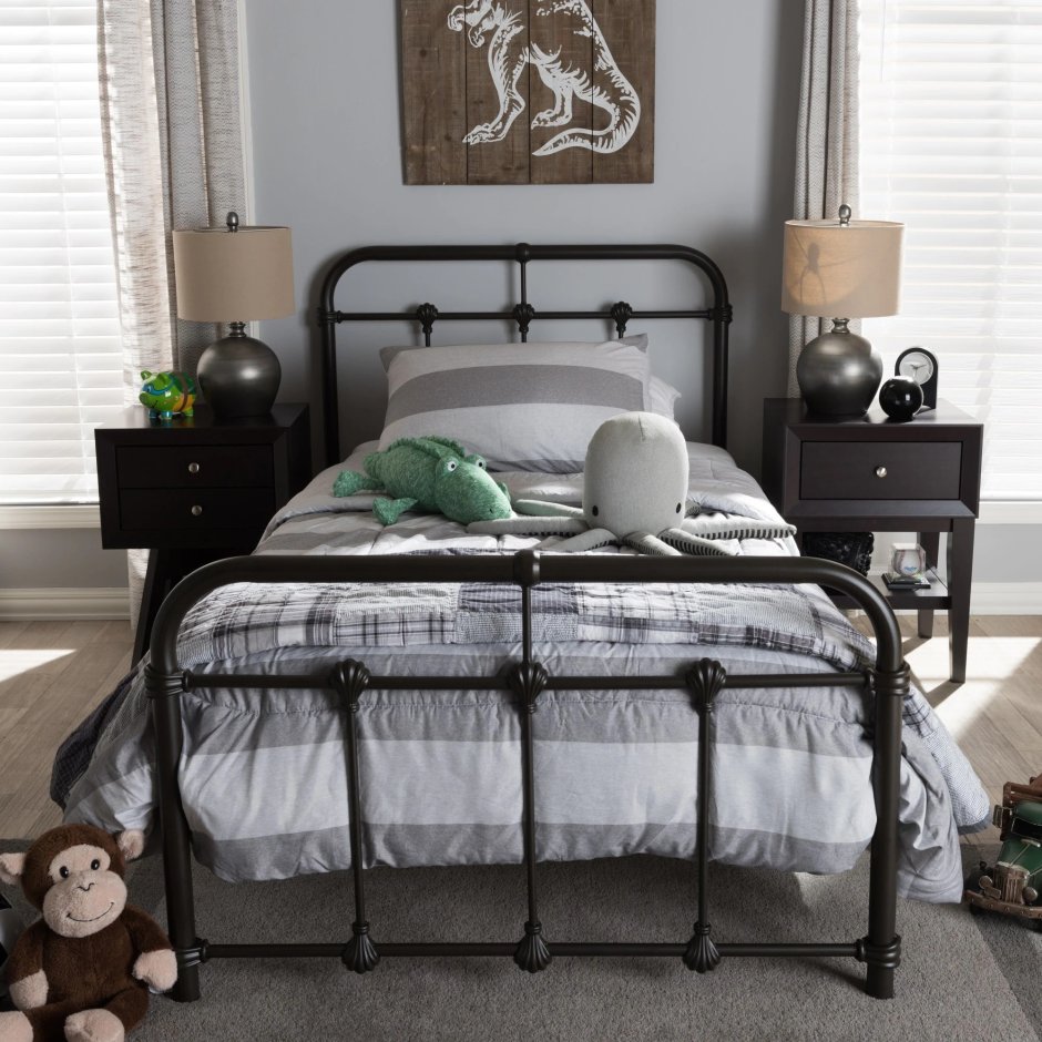 Кровать в стиле ретро