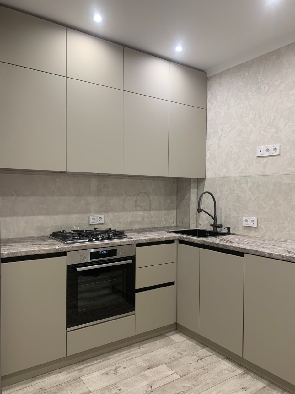 Хромикс белый Egger кухня