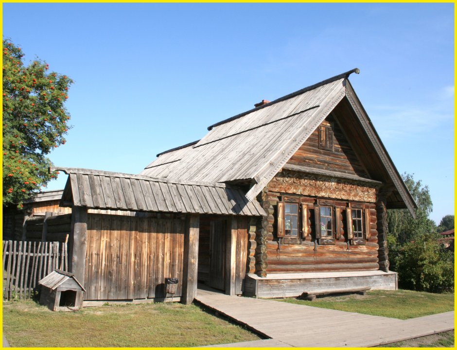 Новгородская изба пятистенок