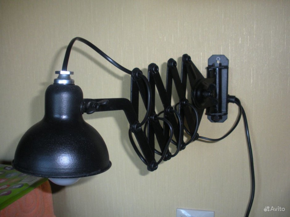 Бра Odeon Light Lark 2877/1w