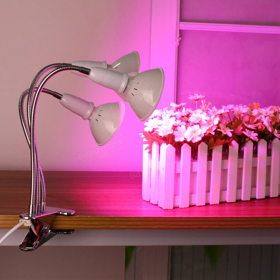 Светильник пантограф настенный