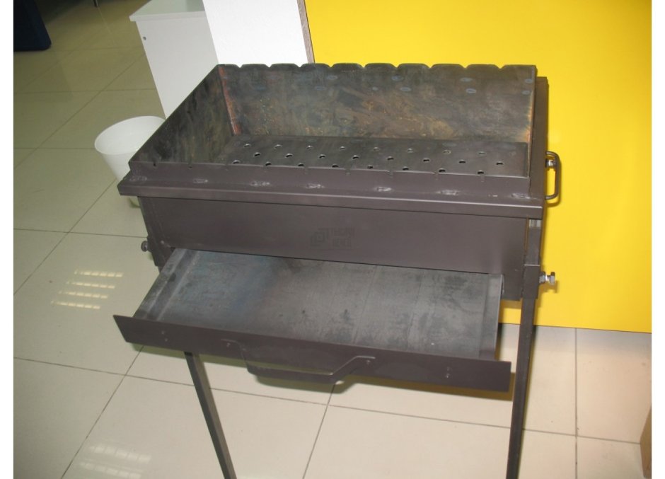 Шашлычница из металла