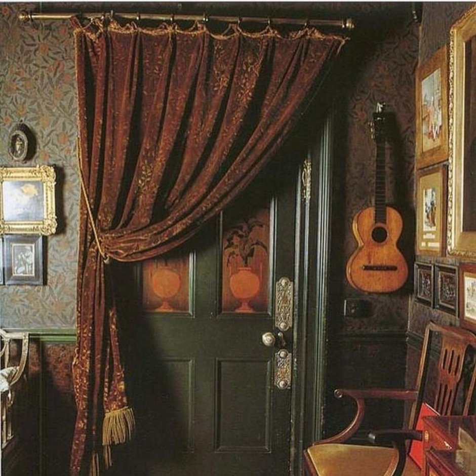 Мебель в викторианском стиле