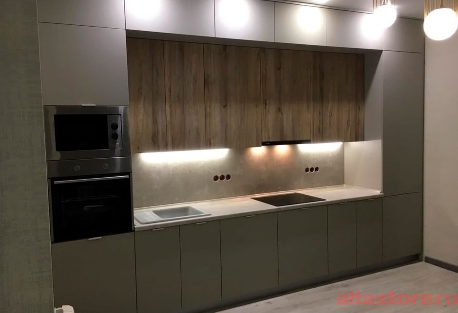 Кухня с антресолями