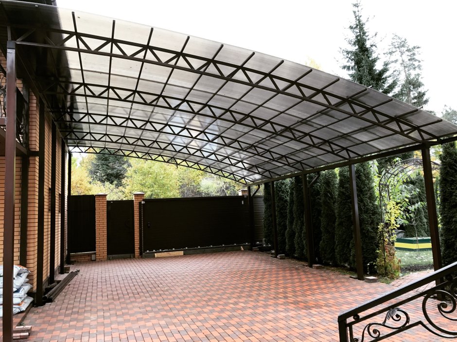 Крытый внутренний дворик