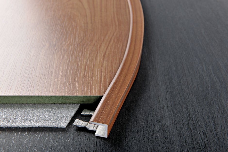 Стыковочный профиль для пола латунь