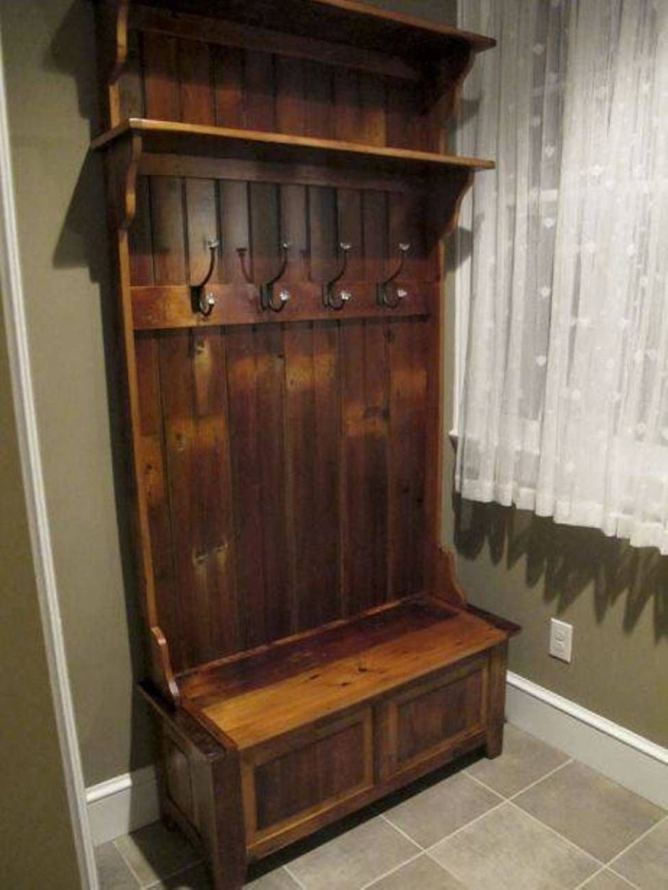 Прихожая из дерева