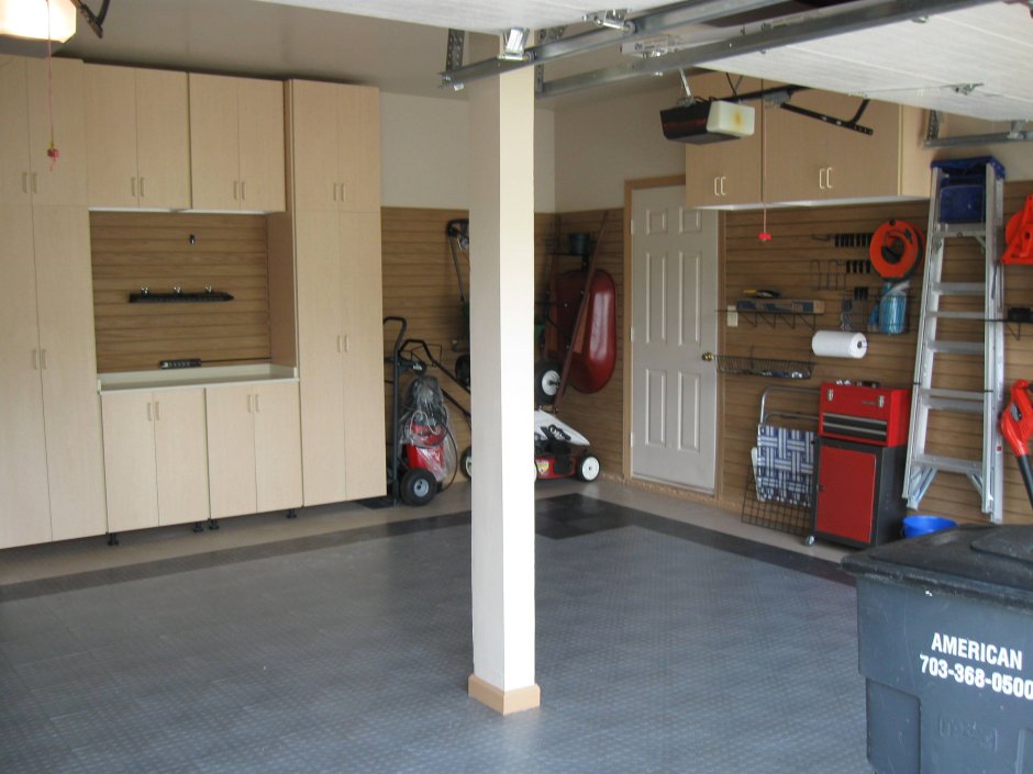 Гараж внутри Россия