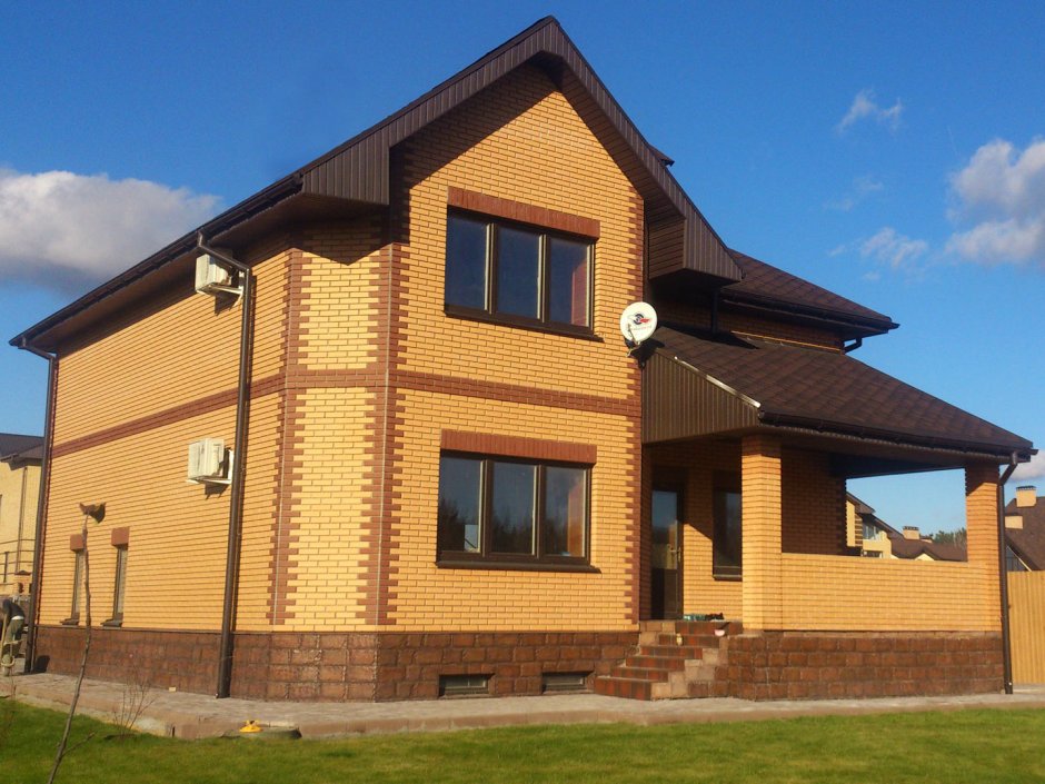 Кирпич Аксайский бежевый