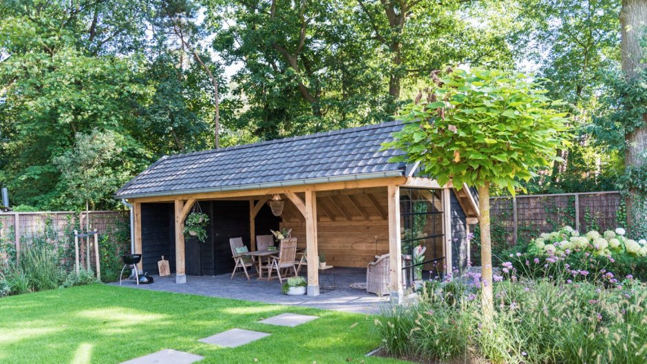 Хоз постройка с террасой