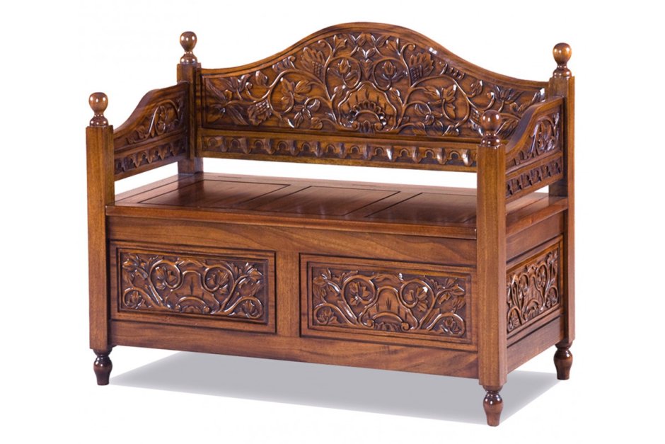 Резные деревянные кровати