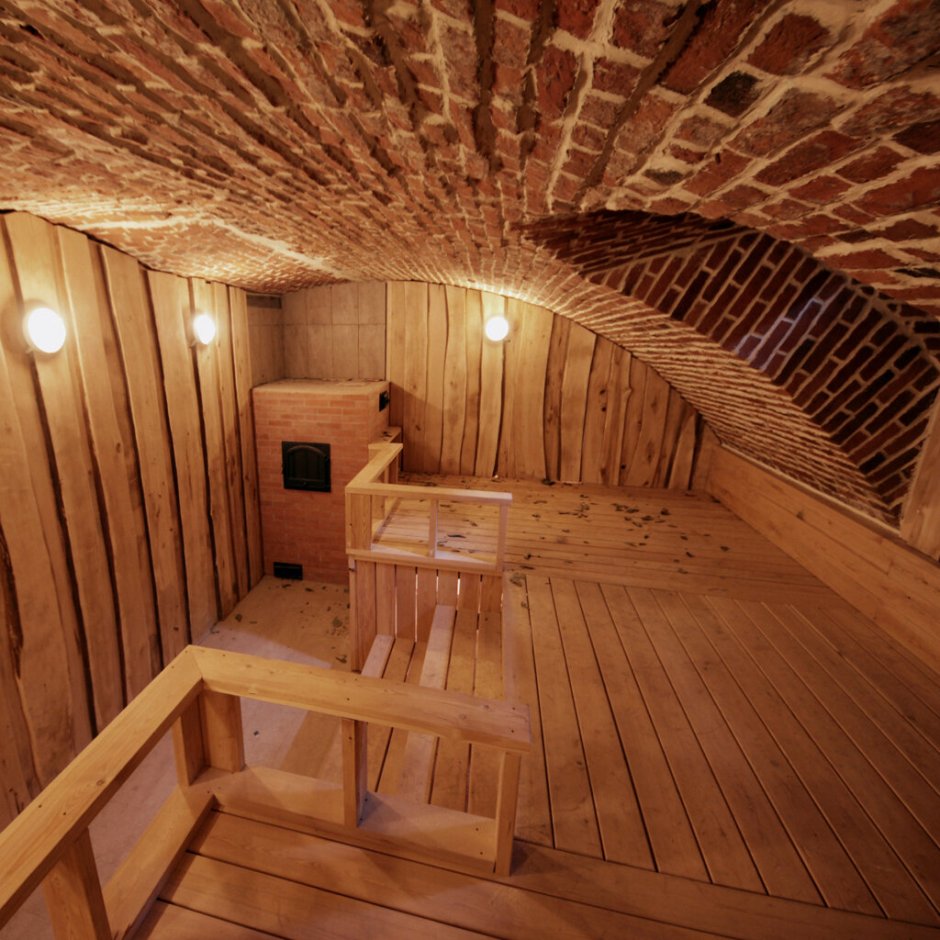 Парилка из необрезной доски липы