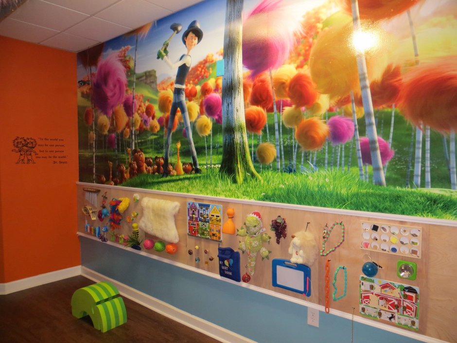 Сенсорная стены для детей в детском саду